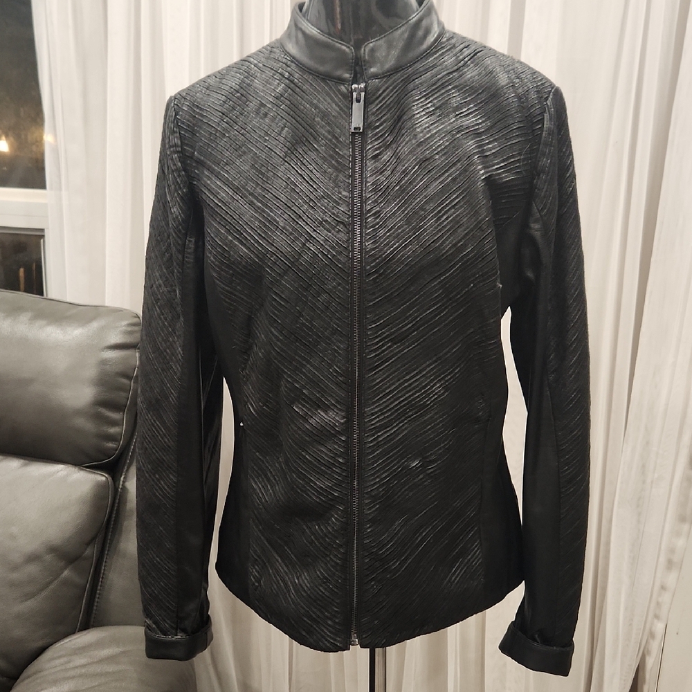 NWithoutT Danier Black Textured Leather Jacket Sz L (womens)
